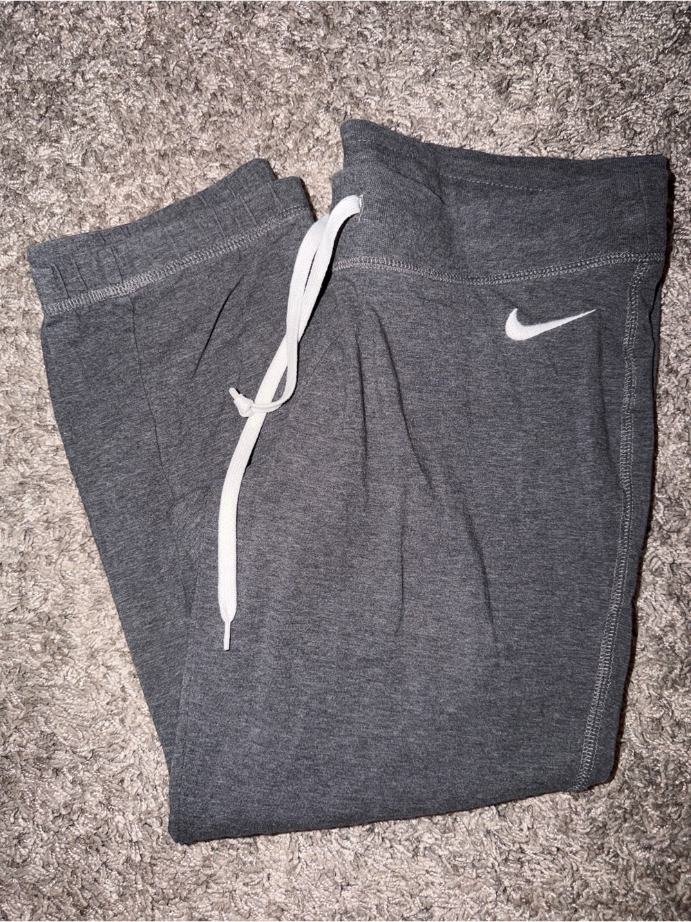 Nike  cropped Joggers